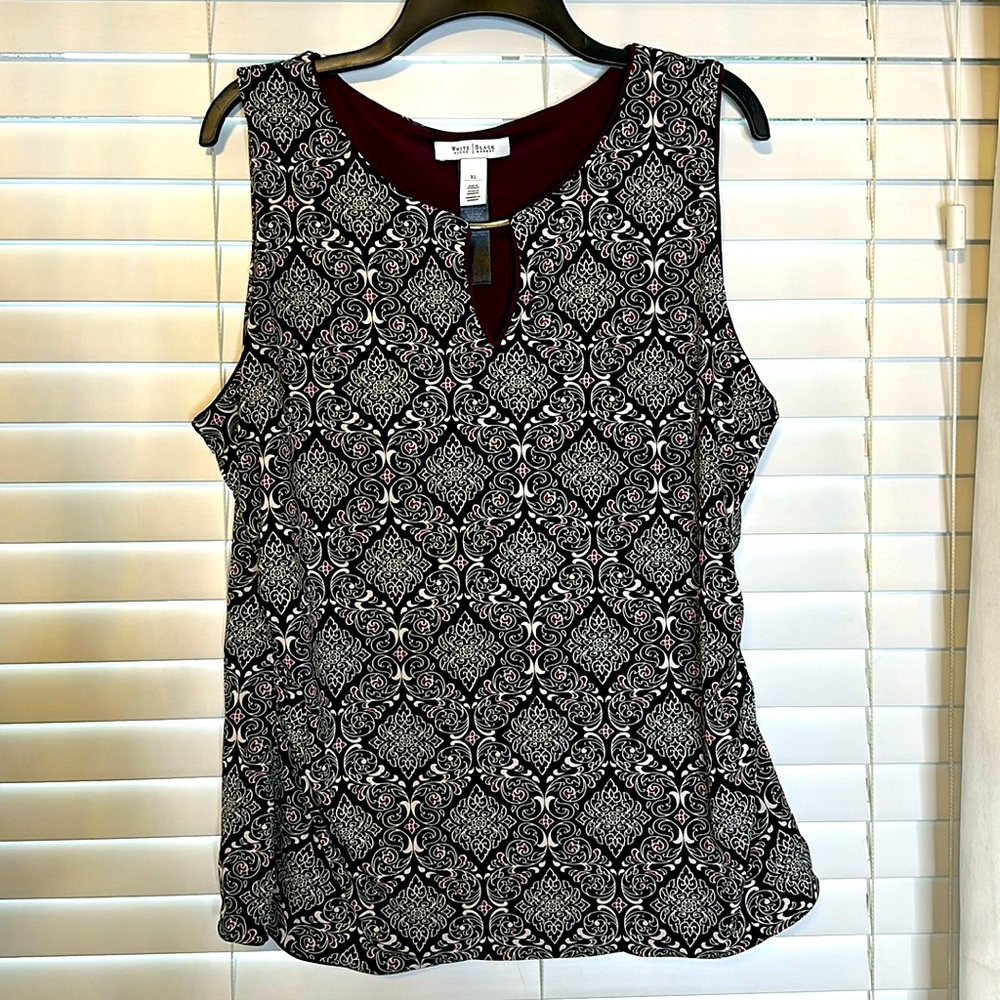 White House Black Market WHBM Women’s XL Reversible Shell Maroon, Print/Solid